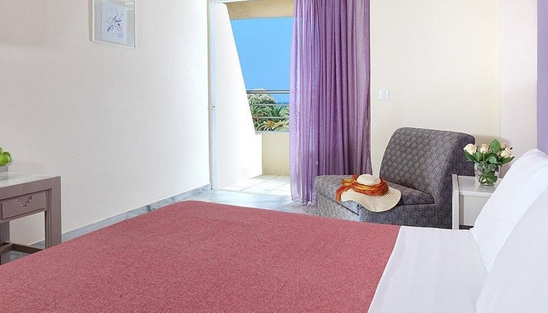 4* Santa Marina Beach Hotel