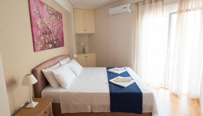 Blue Ark Elegant Athens