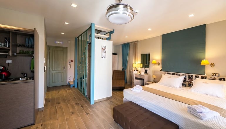 4* Fiscardonna Luxury Suites