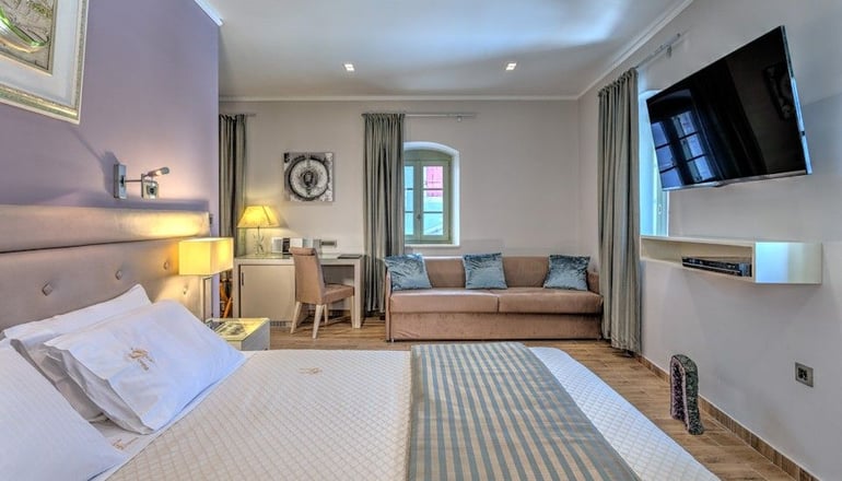 4* Fiscardonna Luxury Suites