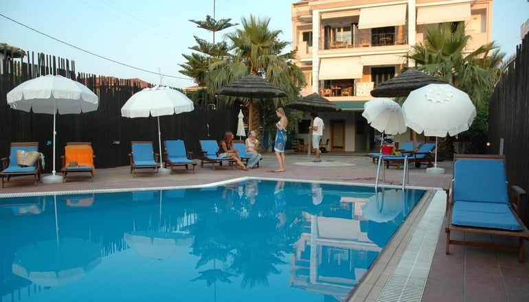 Santa Maura Studios & Apartments