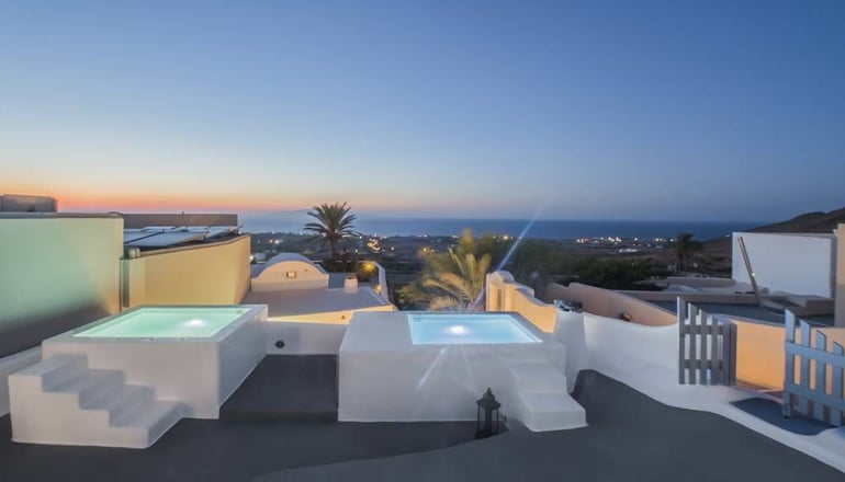 4* Aqua Serenity Luxury Suites - Οία, Σαντορίνη