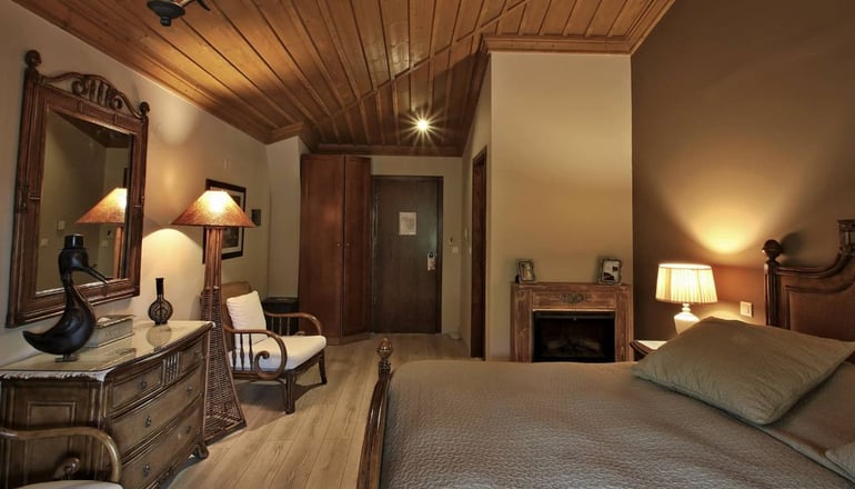 4* Skamnos Boutique Hotel