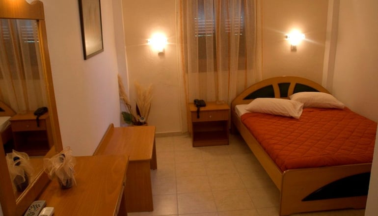 Galaxy Hotel - Μυλοπότας, Ίος