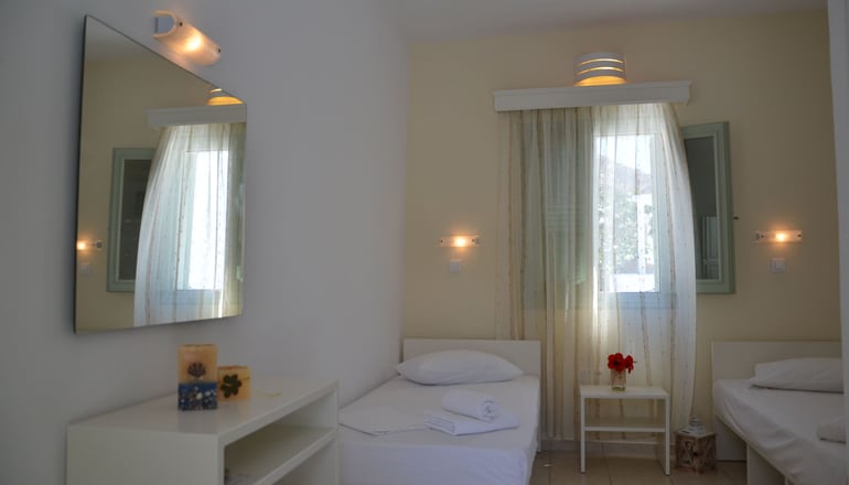 Galaxy Hotel - Μυλοπότας, Ίος