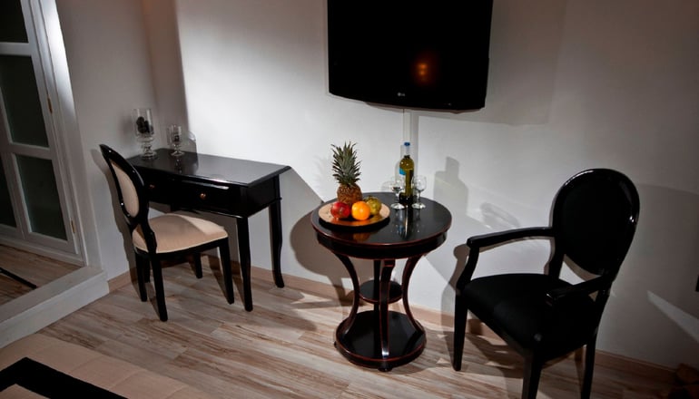 Delfini Hotel Santorini