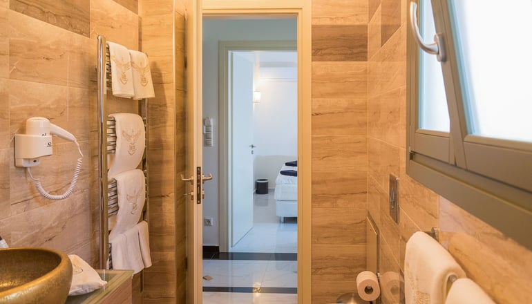 4* Faces Art Suites Rhodes