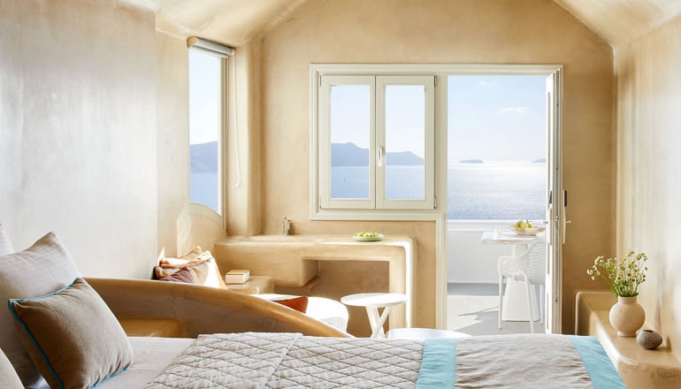 La Perla Villas & Suites