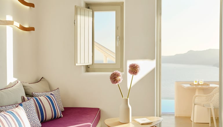 La Perla Villas & Suites