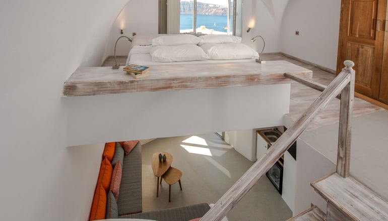 La Perla Villas & Suites