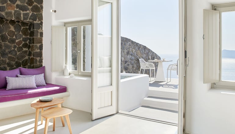 La Perla Villas & Suites