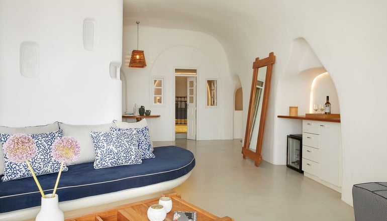 La Perla Villas & Suites