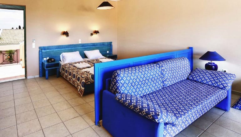 4* Rebecca's Village - Καρουσάδες, Κέρκυρα