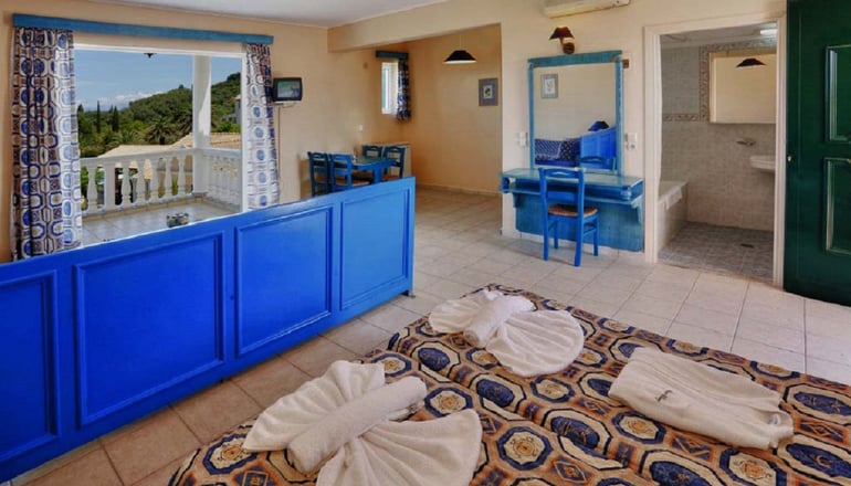 4* Rebecca's Village - Καρουσάδες, Κέρκυρα