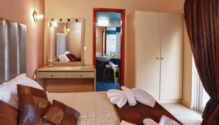 4* Rebecca's Village - Καρουσάδες, Κέρκυρα