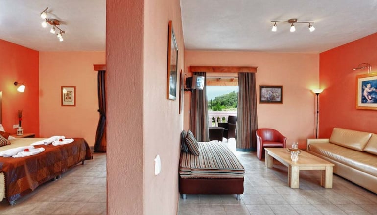 4* Rebecca's Village - Καρουσάδες, Κέρκυρα