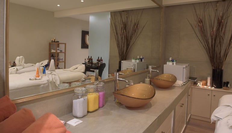 4* Akron Seascape Resort, a member of Brown Hotels