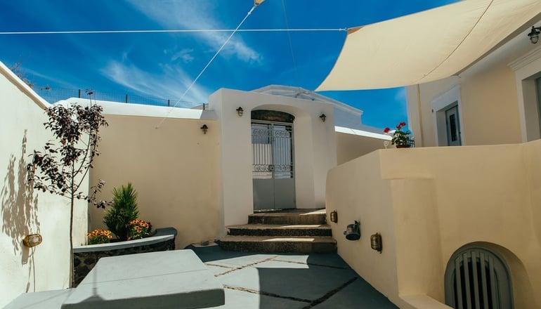 Day One Fira Mansion