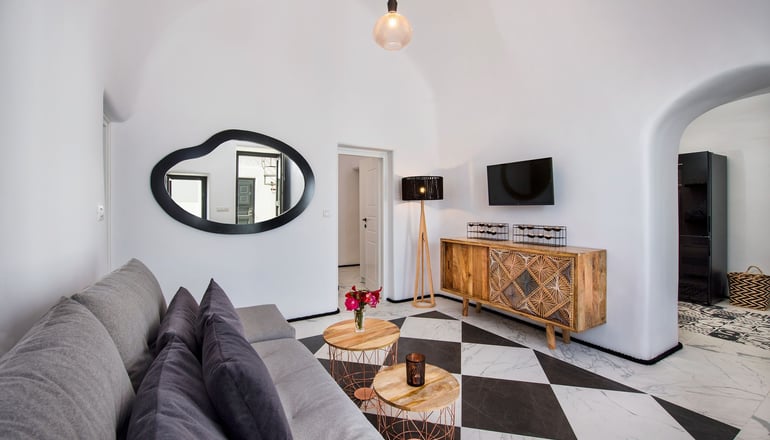 Mirinda Villa Santorini