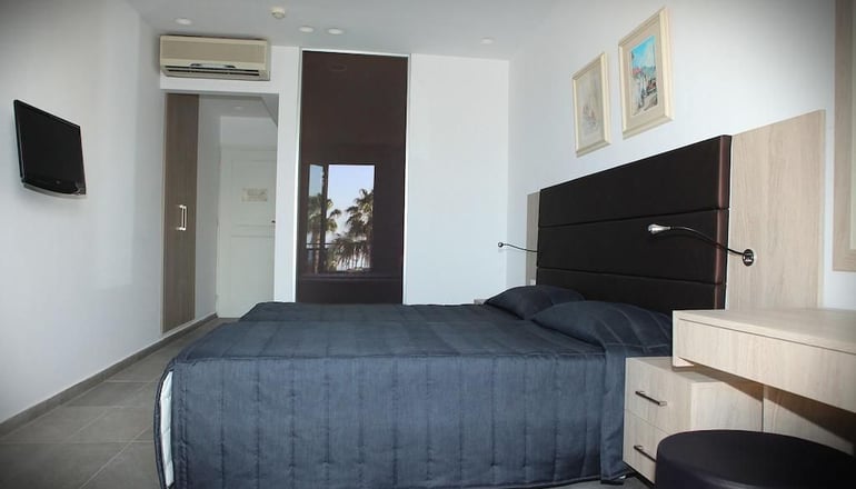 Dionysos Central Hotel Paphos