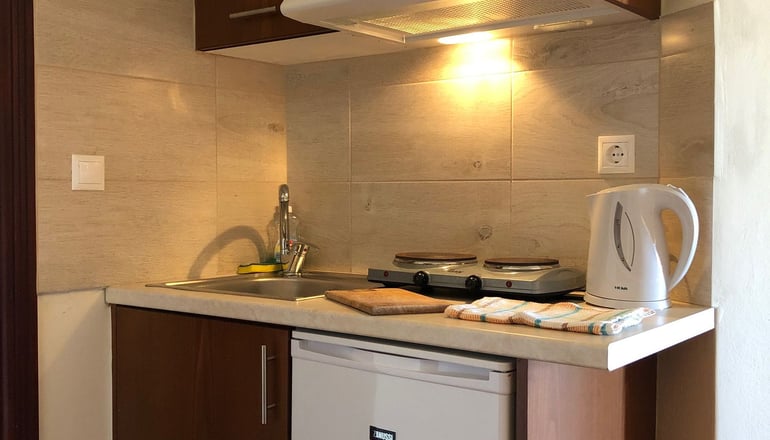 Iolkos Hotel Apartments Chania