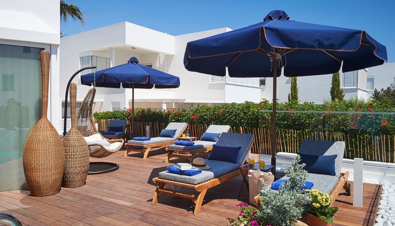 Louis Nausicaa Luxury Villas
