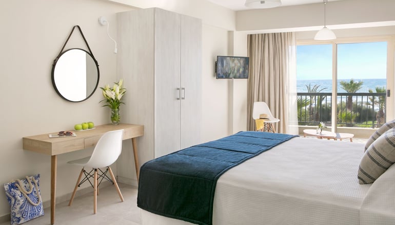 4* Louis Paphos Breeze