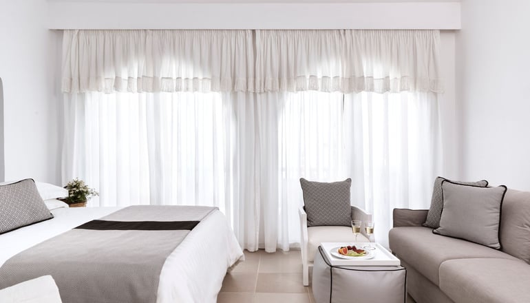 4* Aressana Spa Hotel & Suites