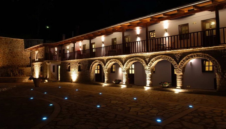 4* Φρόντζου Πολιτεία Hotel