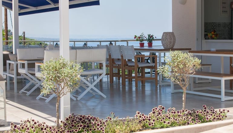 12 Olympian Gods Hotel