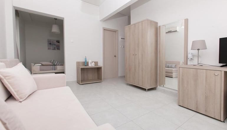 12 Olympian Gods Hotel