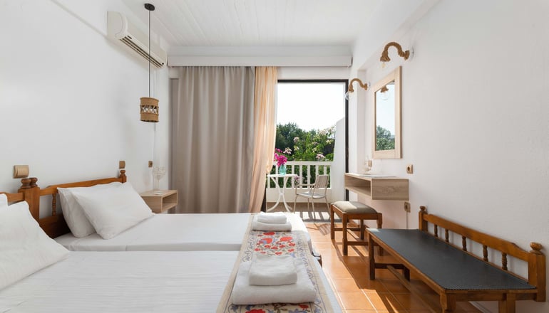 Panorama Gennadi Guest House & Bistrot