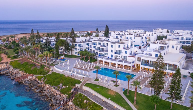 4* Nausicaa Beach