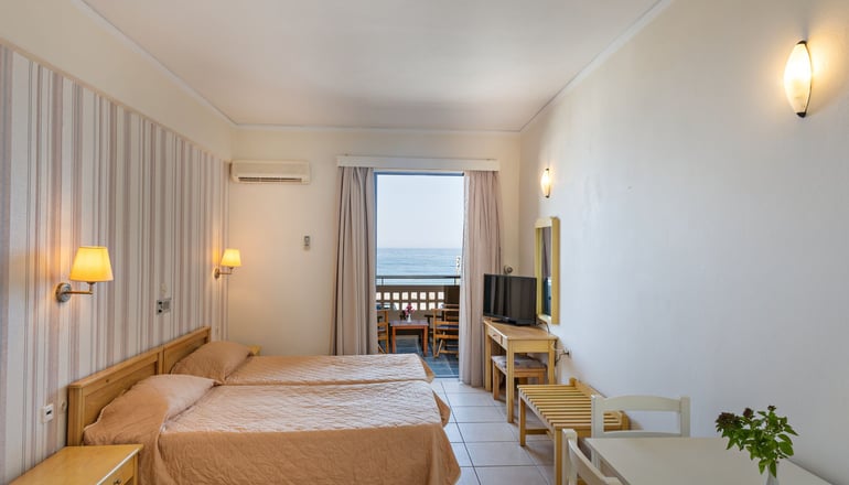 Pearl Beach Apartments