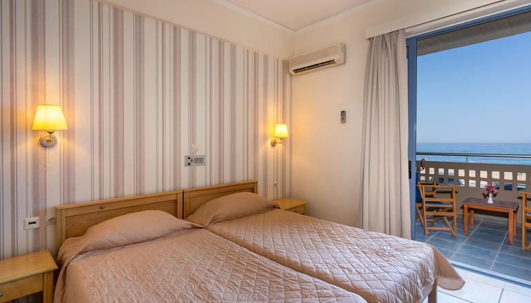 Pearl Beach Apartments