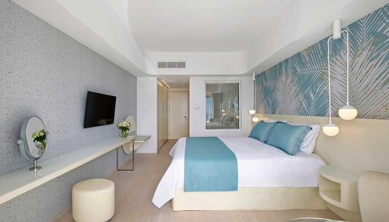 5* The Ivi Mare – Designed for adults