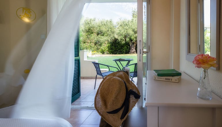 Julia Hotel - Φούρκα, Χαλκιδική