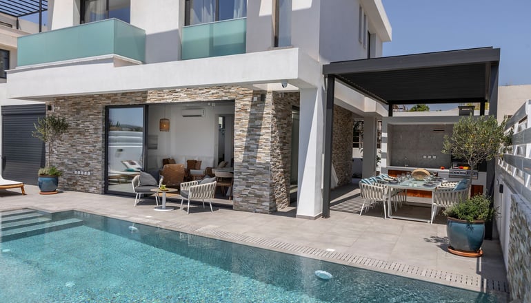 Louis Chris Le Mare Gold Luxury Villa