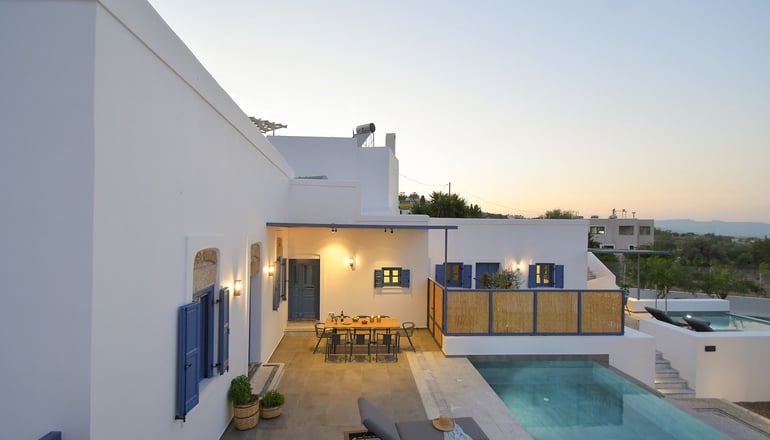 Kalathos Square Luxury Suites