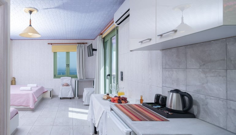 4* Korifi Suites Collection