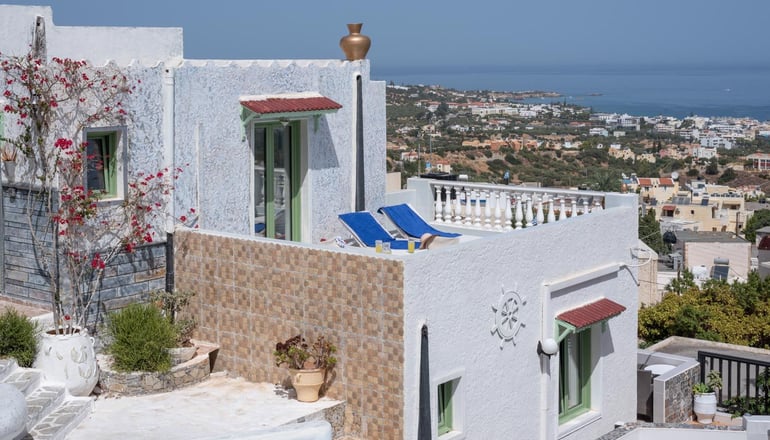 4* Korifi Suites Collection