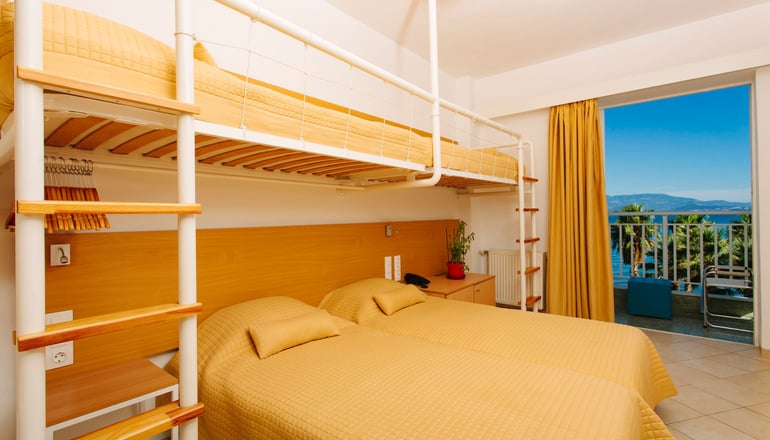 Hotel Sissy - Καμένα Βούρλα