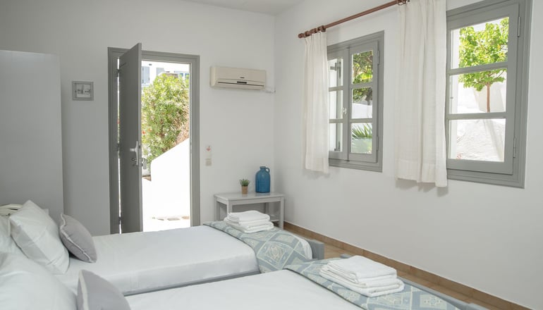 Summer Shades Paros