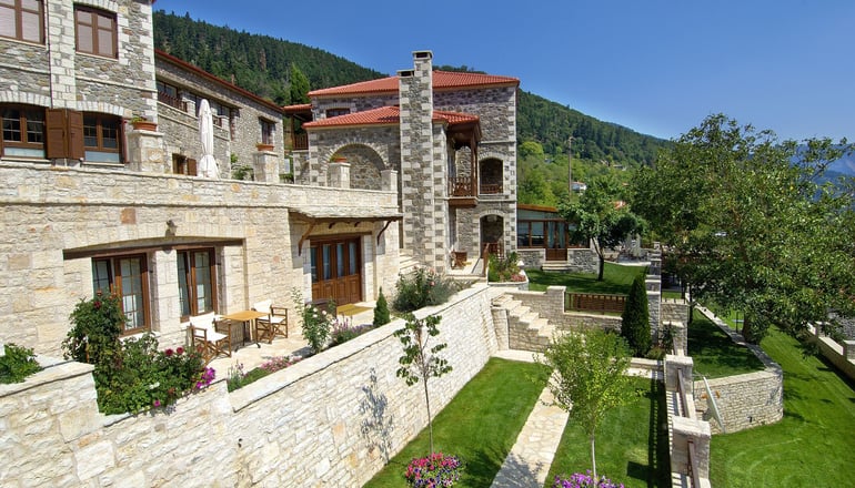 4* Emotions Country Resort Karpenisi