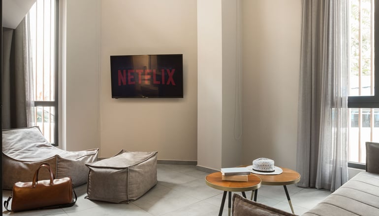 11 Enteka Acropolis Suites