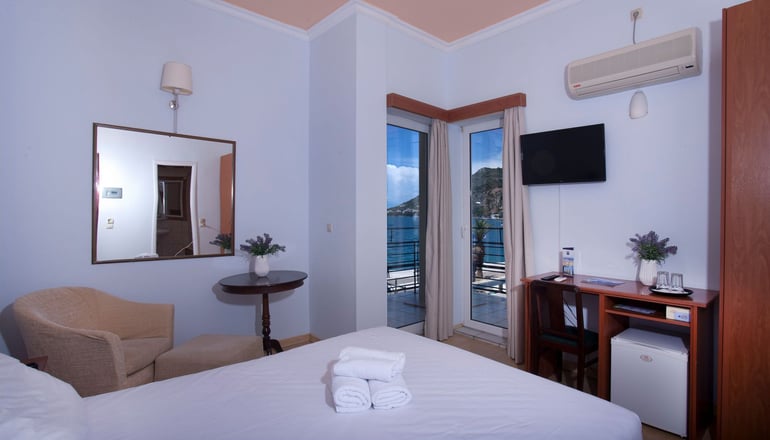 Grand Hotel Loutraki