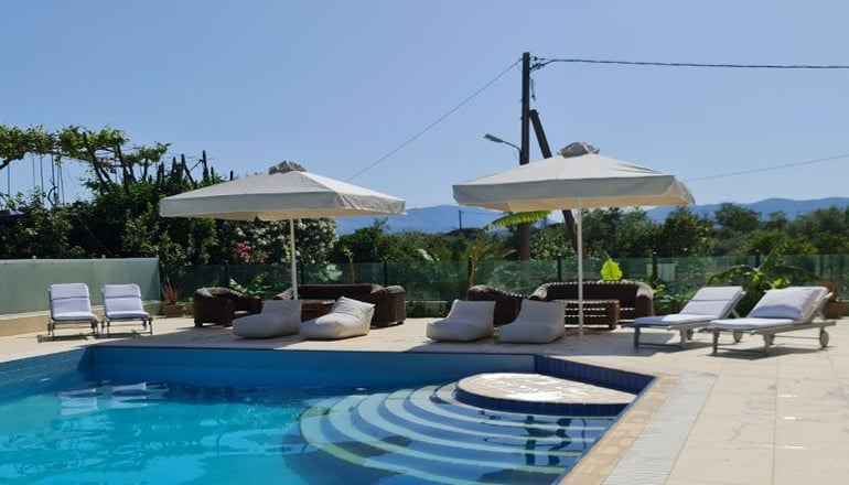 Chateau de Georges - Μαυροβούνι, Γύθειο