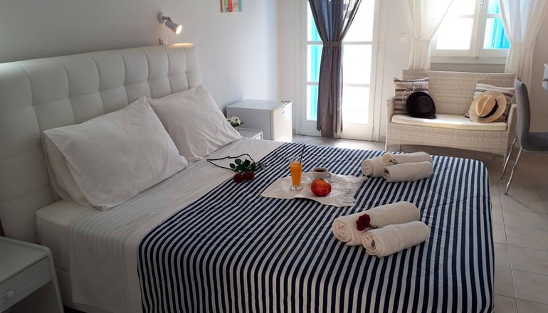 Petradi Hotel - Μυλοπότας, Ίος