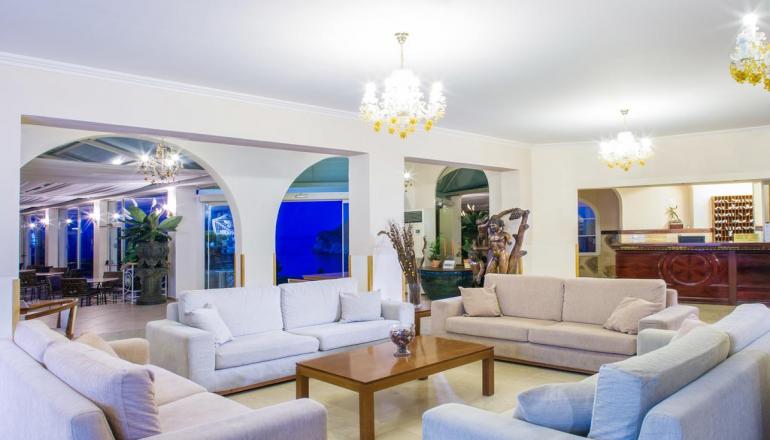 4* Paleo ArtNouveau Hotel