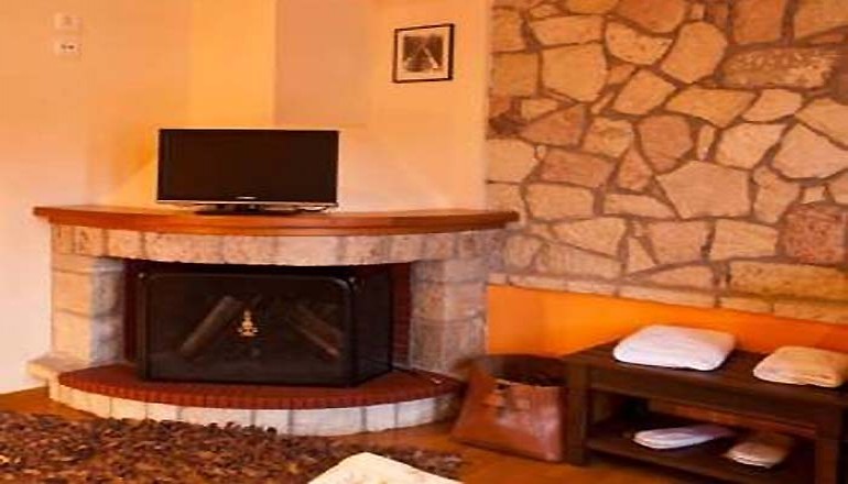 Κύναιθα Hotel